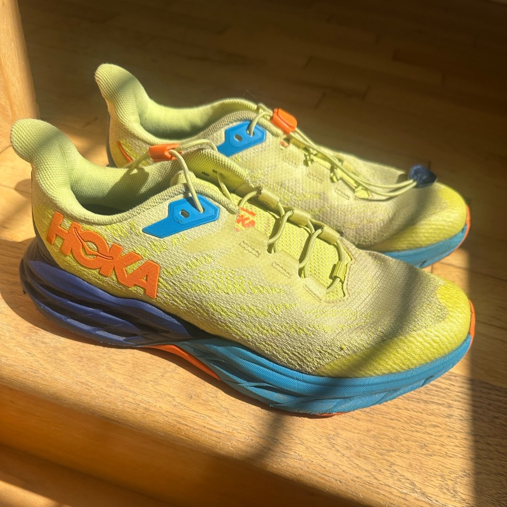 Men’s Hoka Yellow and Blue Sneakers Vibrant Mesh Design